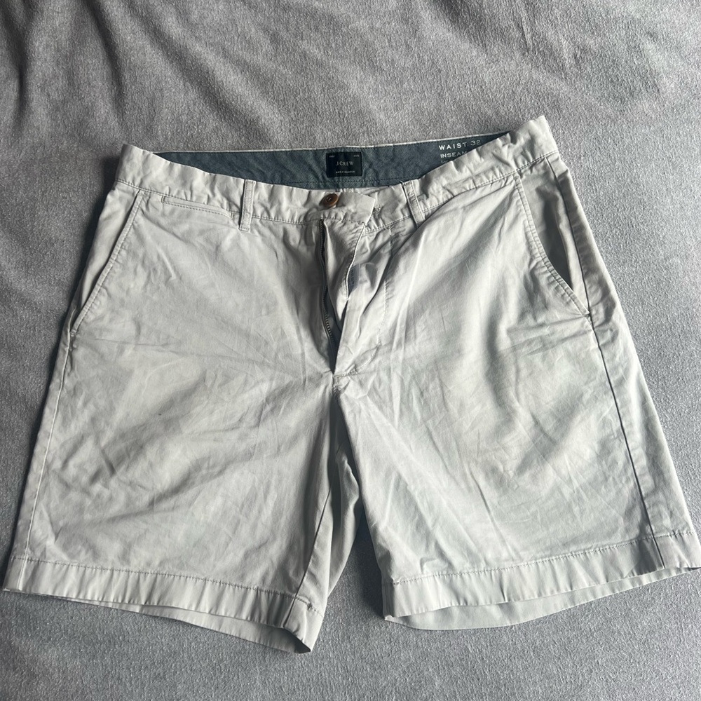 J Crew 7” in seam shorts